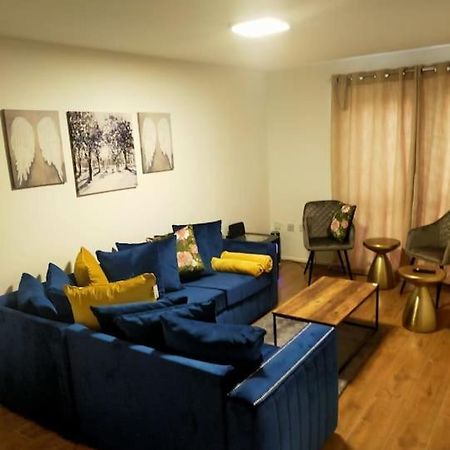 Impeccable 2-Bed House Διαμέρισμα Λονδίνο Εξωτερικό φωτογραφία